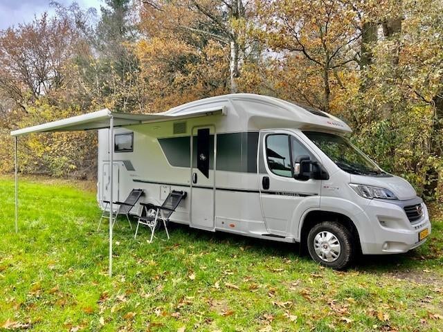 Adria Matrix M670 SC 2.3D Queensbed I Airco I Trekhaak, Caravans en Kamperen, Gaslek-detector, Fiat, Vloeistofverwarming, 7 tot 8 meter