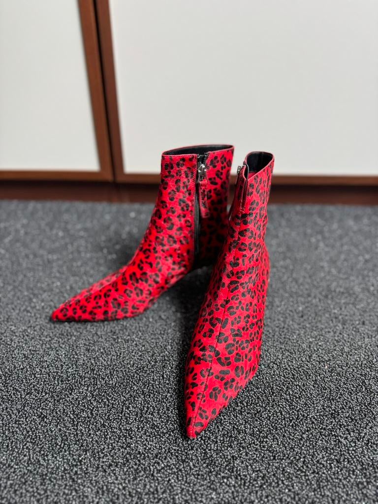 Rood met zwarte panterprint laarzen en glitter hak maat 36, Lage of Enkellaarzen, Ophalen of Verzenden, Zo goed als nieuw, Rood