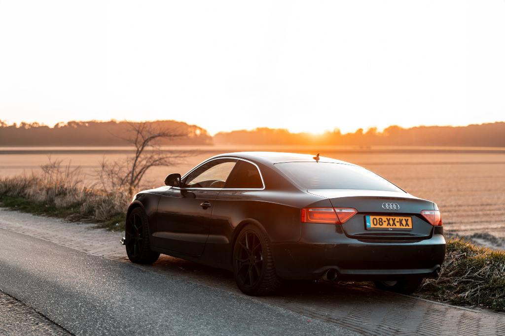 Audi A5 3.2 FSI 195KW Coupe Multitronic 2007 Blauw, Auto's, Bruin, USB, 1700 kg, 750 kg