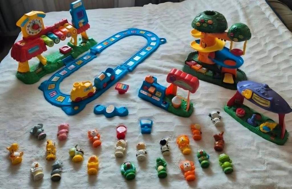 VTech Smartville treinstation met accessoires en figuren, Kinderen en Baby's, Speelgoed | Vtech, Ophalen of Verzenden
