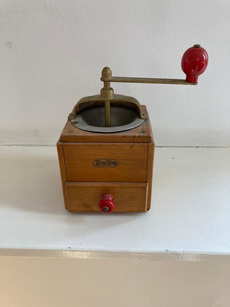 Charmante Vintage koffiemolen van PeDe, Ophalen of Verzenden