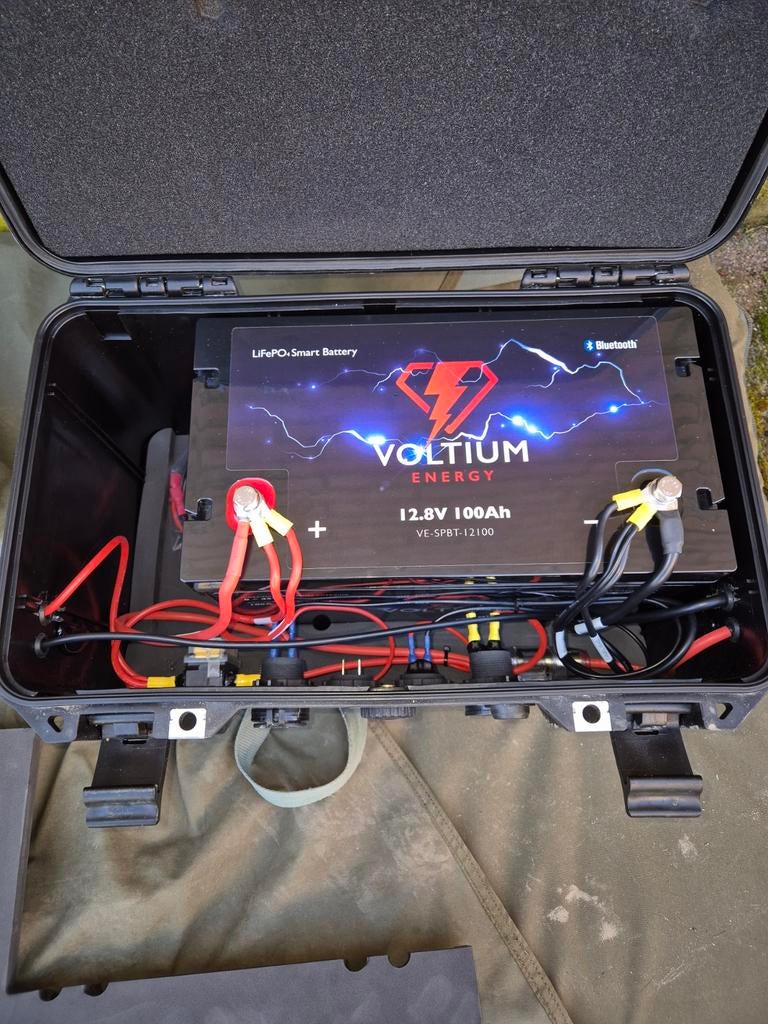 Voltium  accu 12.8V 100Ah in koffer Haswing 65 lbs combinati, Ophalen of Verzenden, Zo goed als nieuw