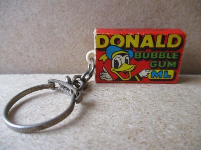 adv9915 donald duck kauwgom sleutelhanger, Ophalen, Donald Duck, Gebruikt, Overige typen