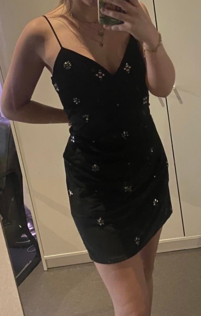 Jurk zwart met steentjes stradivrius M ziponder mouw, Kleding | Dames, Jurken, Maat 38/40 (M), Zwart, Ophalen of Verzenden, Zo goed als nieuw