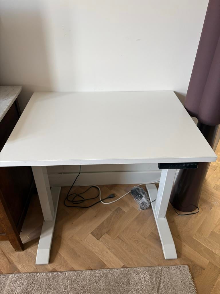 Compact zit-sta bureau (80x60 cm) met bureaustoel, Ophalen, Zit-sta bureau, Zo goed als nieuw, In hoogte verstelbaar