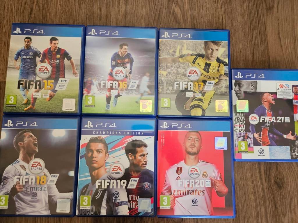 FIFA Games PS4, Ophalen, Zo goed als nieuw, Sport, Vanaf 3 jaar