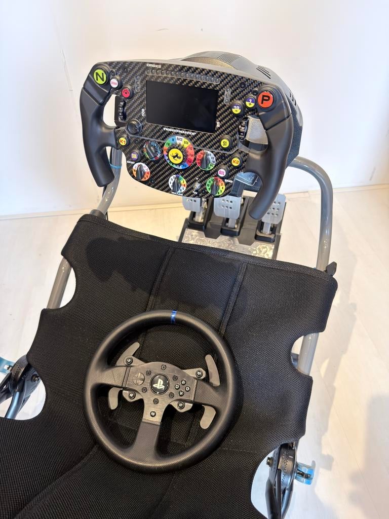 Te koop Thrustmaster GT 300 RS met loadcel pedalen, Ophalen, Zo goed als nieuw