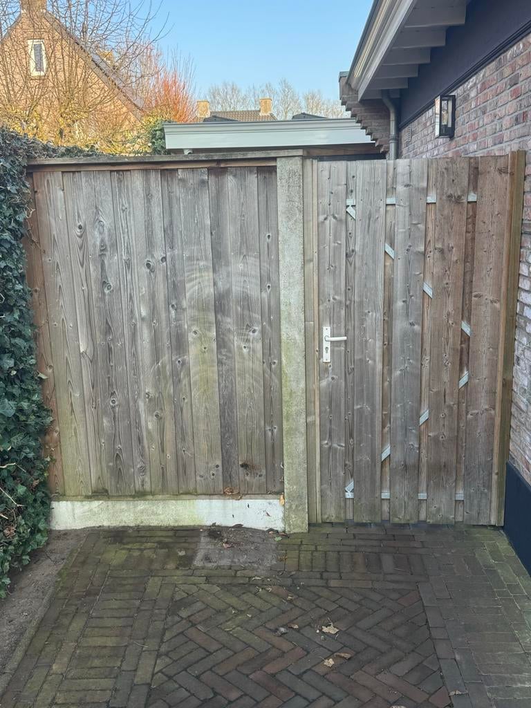 Degelijke houten poort met vast paneel en loopdeur, Tuin en Terras, Met poort, Gebruikt, Ophalen of Verzenden, Tuinhek