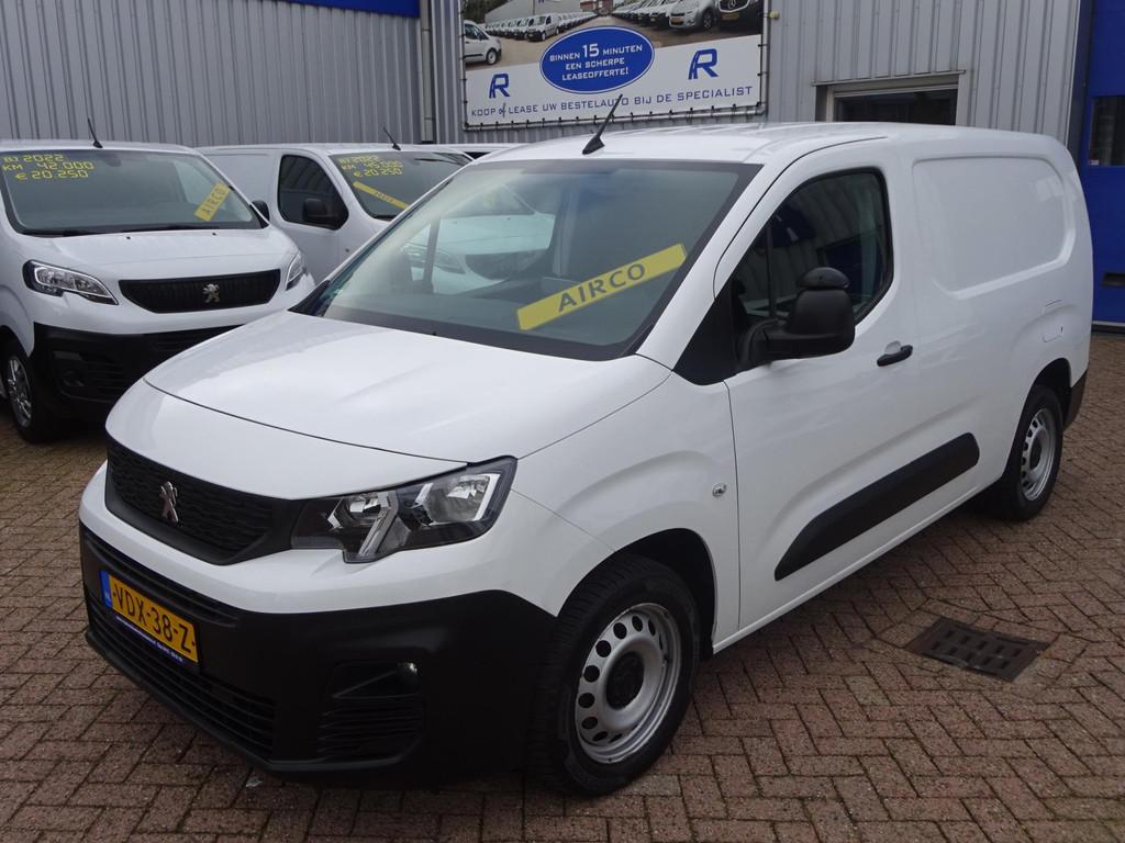 Peugeot Partner 1.5 BlueHDI Premium Long AIRCO NAVIGATIE CRU, Auto's, Voorwielaandrijving, Gebruikt, 4 cilinders, Wit