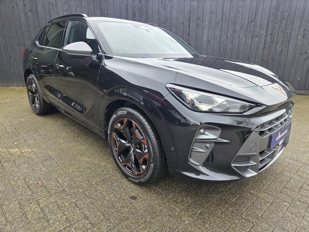 CUPRA Terramar 1.5 TSI e-TSIBusiness (bj 2025, automaat), Stof, 4 cilinders, Zwart, Bedrijf