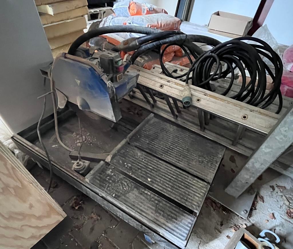 Carat steenzaag / watergekoelde zaagtafel, Ophalen, Gebruikt