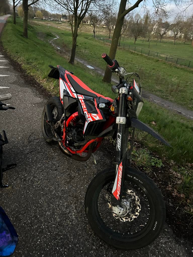 Beta RR 50 Track - Zeer nette staat, weinig kilometers!, Fietsen en Brommers, Brommers | Overige merken, Ophalen of Verzenden