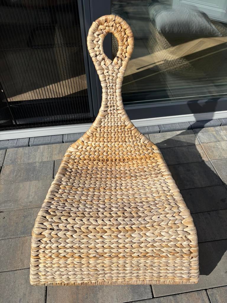 Leuk riete stoeltje, Ophalen