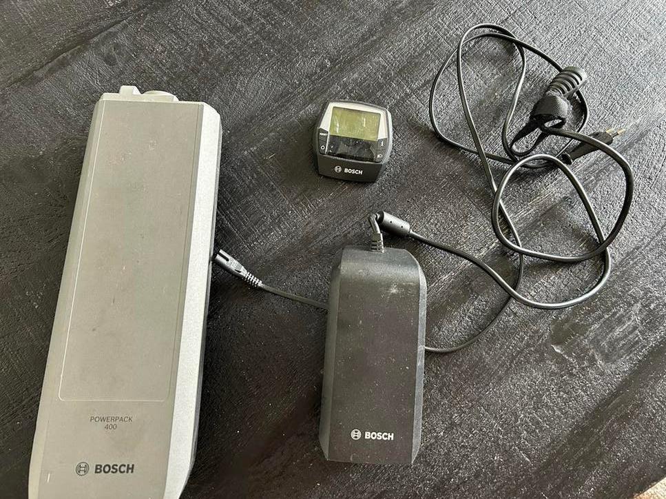 Bosch Powerpack 400, oplader en Intuvia fietscomputer, Ophalen, Gebruikt