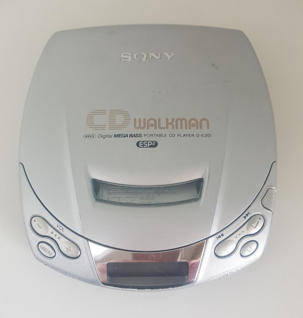 Goedwerkende Sony Discman D-E201 Shockproof, Audio, Tv en Foto, Walkmans, Discmans en Minidiscspelers, Ophalen of Verzenden, Discman