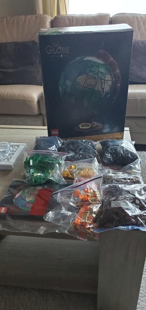 Lego 21332 The Globe wereldbol

Met doos en boekje.
Gesortee, Ophalen of Verzenden, Zo goed als nieuw