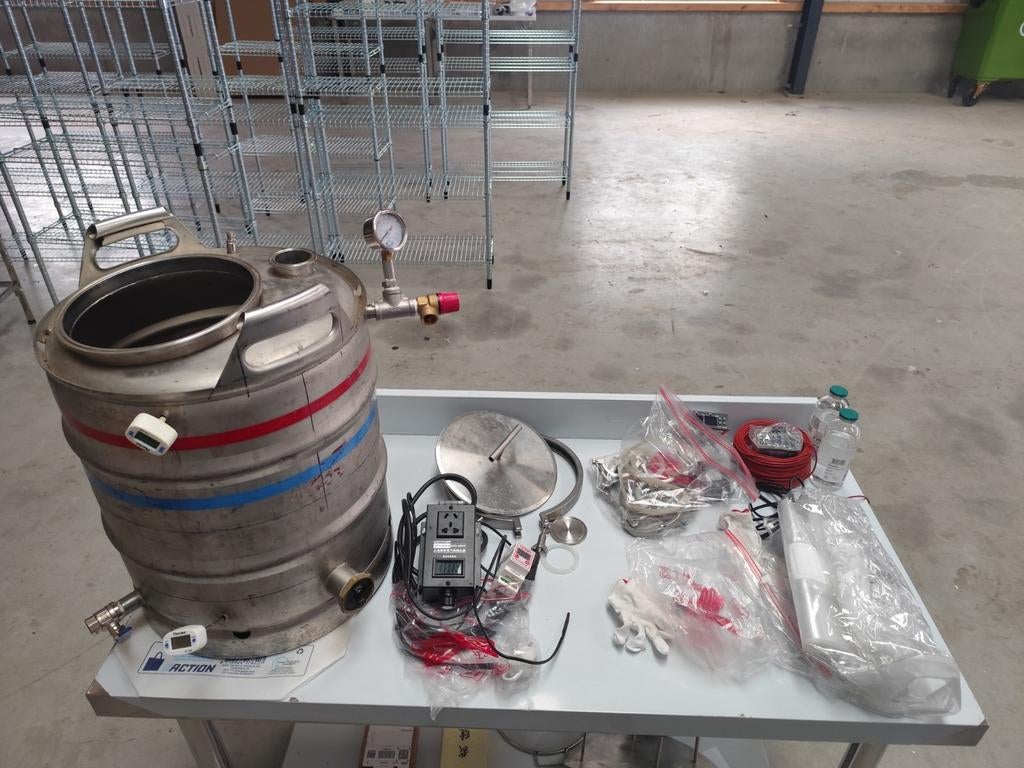 Autoclaaf sterilisator 50 liter 230V - 4KW, Ophalen of Verzenden, Zo goed als nieuw