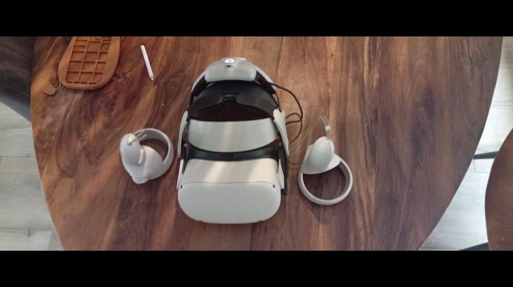 Meta Quest 2 met BoboVR M2 Pro en extra accu, Ophalen, Zo goed als nieuw, VR-bril, Overige platformen