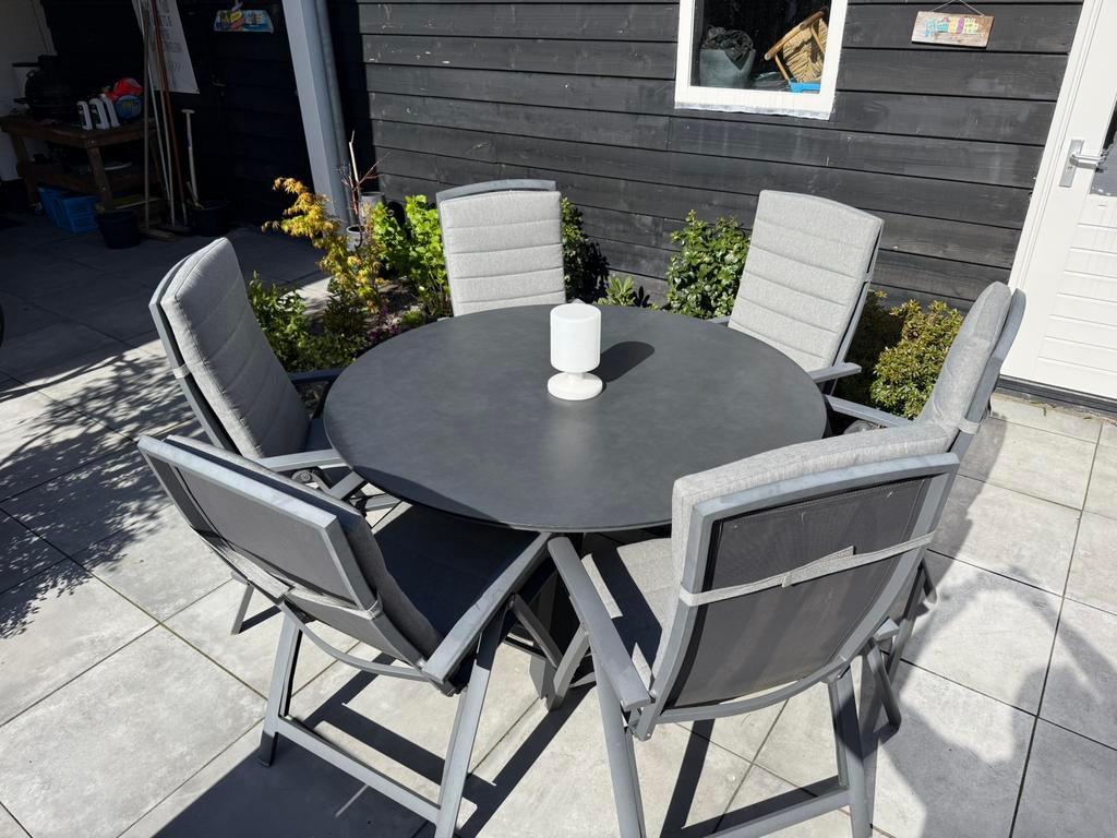 Ronde tuintafel/tuinset met 6 verstelbare stoelen en kussens, Ophalen, Gebruikt, Eettafel, 6 zitplaatsen
