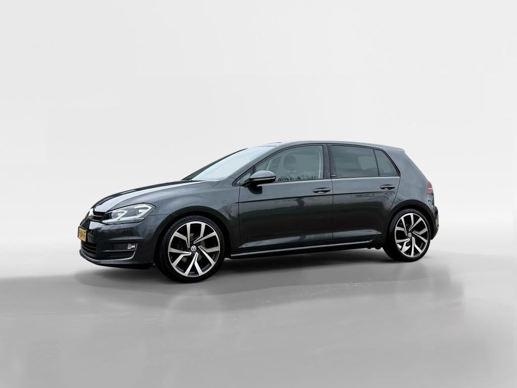 Volkswagen Golf 1.2 TSI Trendline Allstar Panoramadak, Voorwielaandrijving, Gebruikt, 4 cilinders, 610 kg