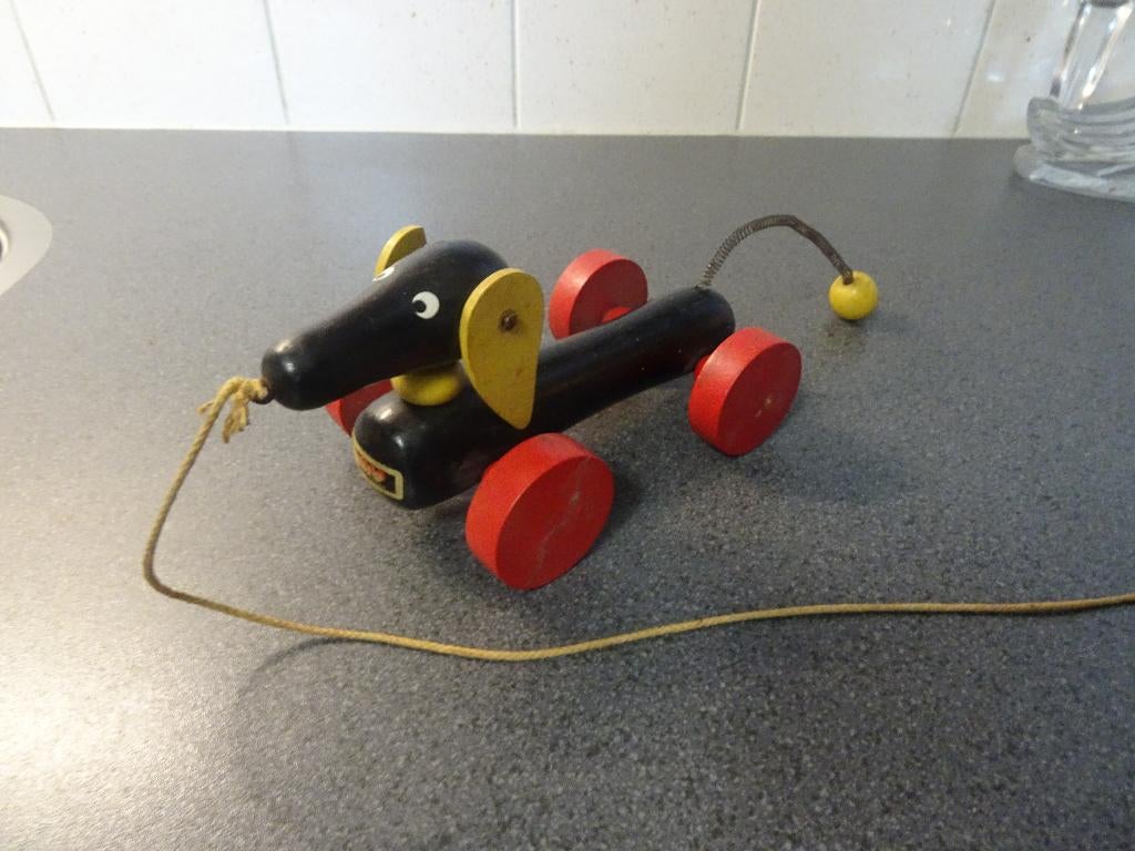 Houten Teckel. Brio Zweden., Ophalen of Verzenden