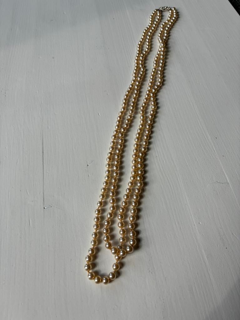 Parelketting faux parels roomkl twee strengen lang vintage, Ophalen, Gebruikt, Wit, Overige materialen