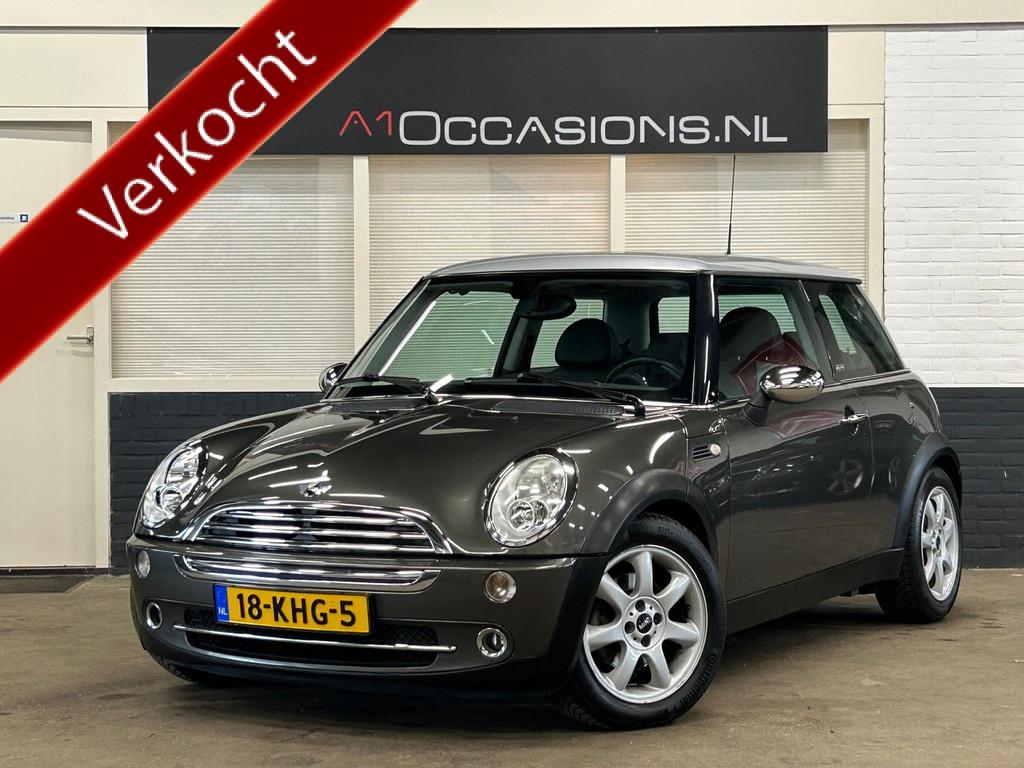 MINI Mini 1.6 Cooper Park Lane + LEDER + PANODAK !, Voorwielaandrijving, Gebruikt, Zwart, 4 cilinders