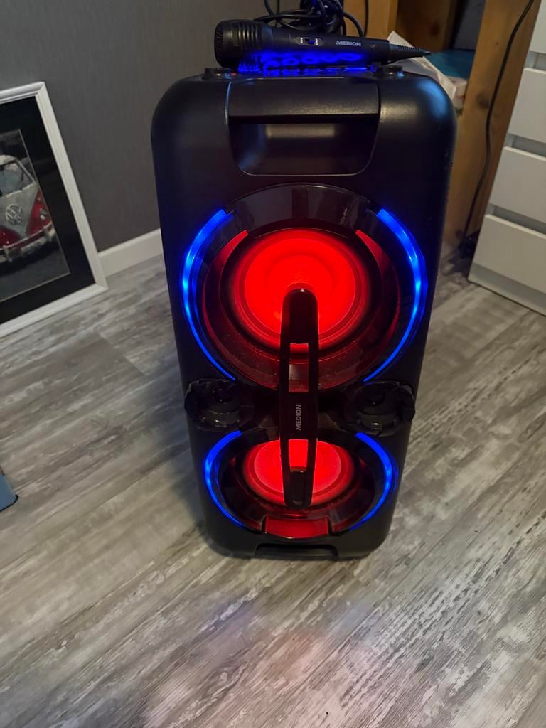 Medion Party Box met Bluetooth en microfoons, Ophalen, Gebruikt, Complete set