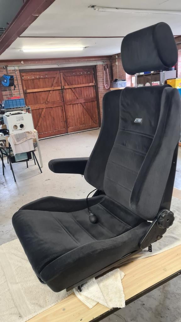 ASS autostoel luchtverstelbare rugleuning met armleuning, Ophalen, Gebruikt