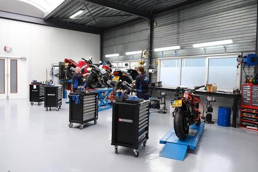 KTM 690 DUKE (bj 2017) - foto 2