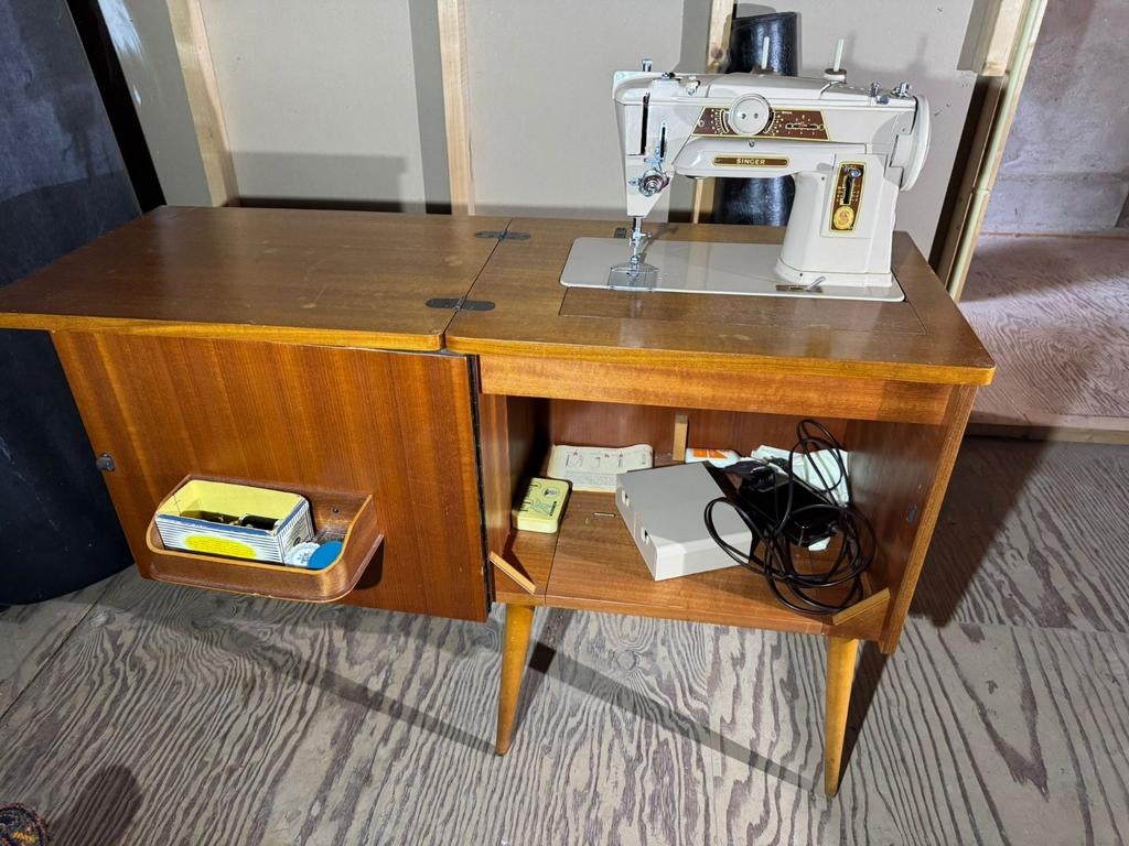 Vintage Singer Naaitafel met Naaimachine - Retro Design, Ophalen, Gebruikt, Naaimachine, Singer