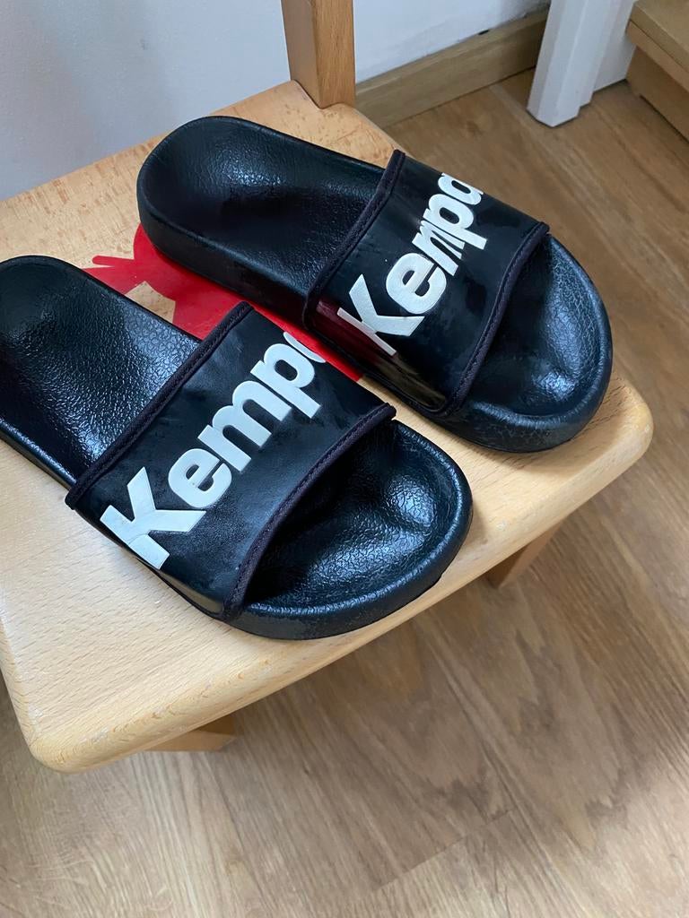 Badslippers merk kempa mt 37, Jongen of Meisje, Overige typen, Ophalen of Verzenden, Zo goed als nieuw