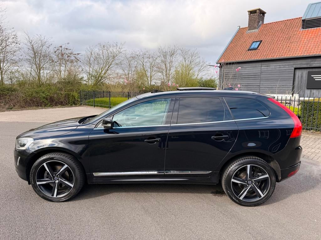 Volvo XC60 2.0 T5 FWD SUMMUM PANORAMADAK LEER NAVI CAMERA, Euro 5, Zwart, Zwart, Bedrijf