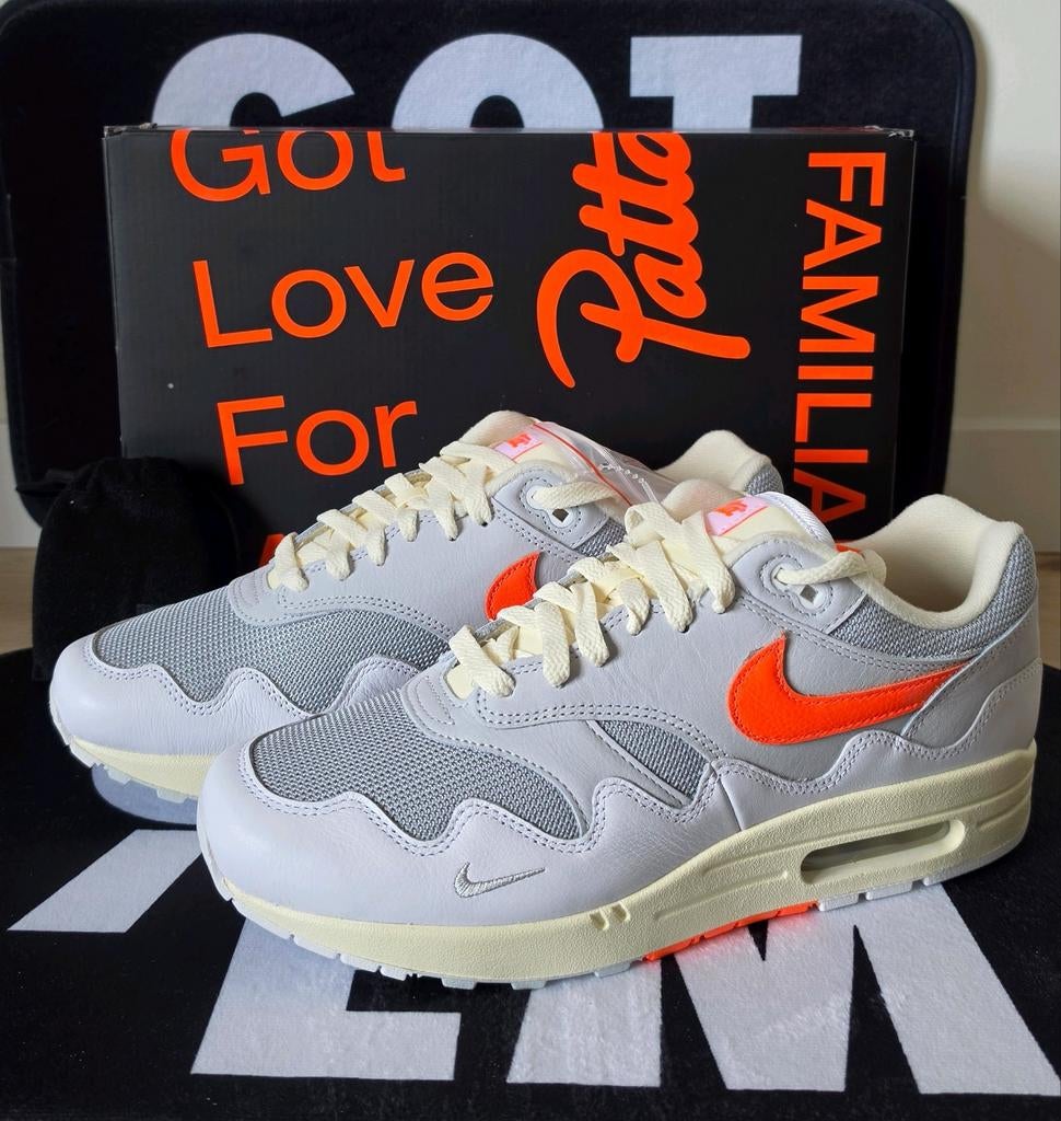 Nike Air Max 1 x Patta Wave "White Hyper Crimson" mt 43, Ophalen of Verzenden, Nieuw, Wit