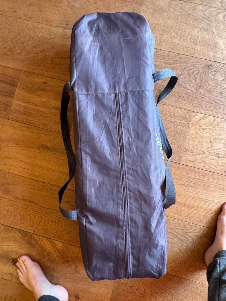 Camping bedje, Kinderen en Baby's, Babywiegjes en Ledikanten, Ophalen, Zo goed als nieuw, Reisbedje