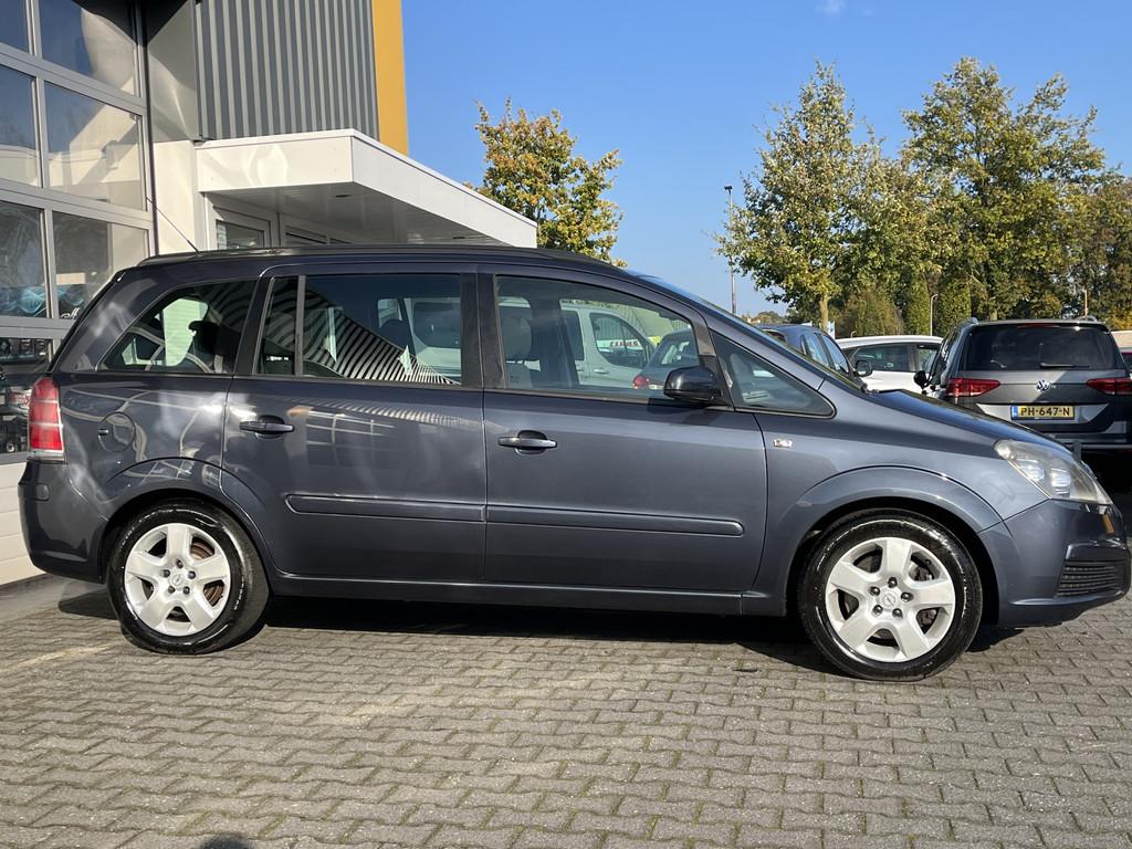 Opel Zafira 2.2 versnellingsbak defect Cruise control Climat, Auto's, Opel, Voorwielaandrijving, Stof, Zwart, 4 cilinders