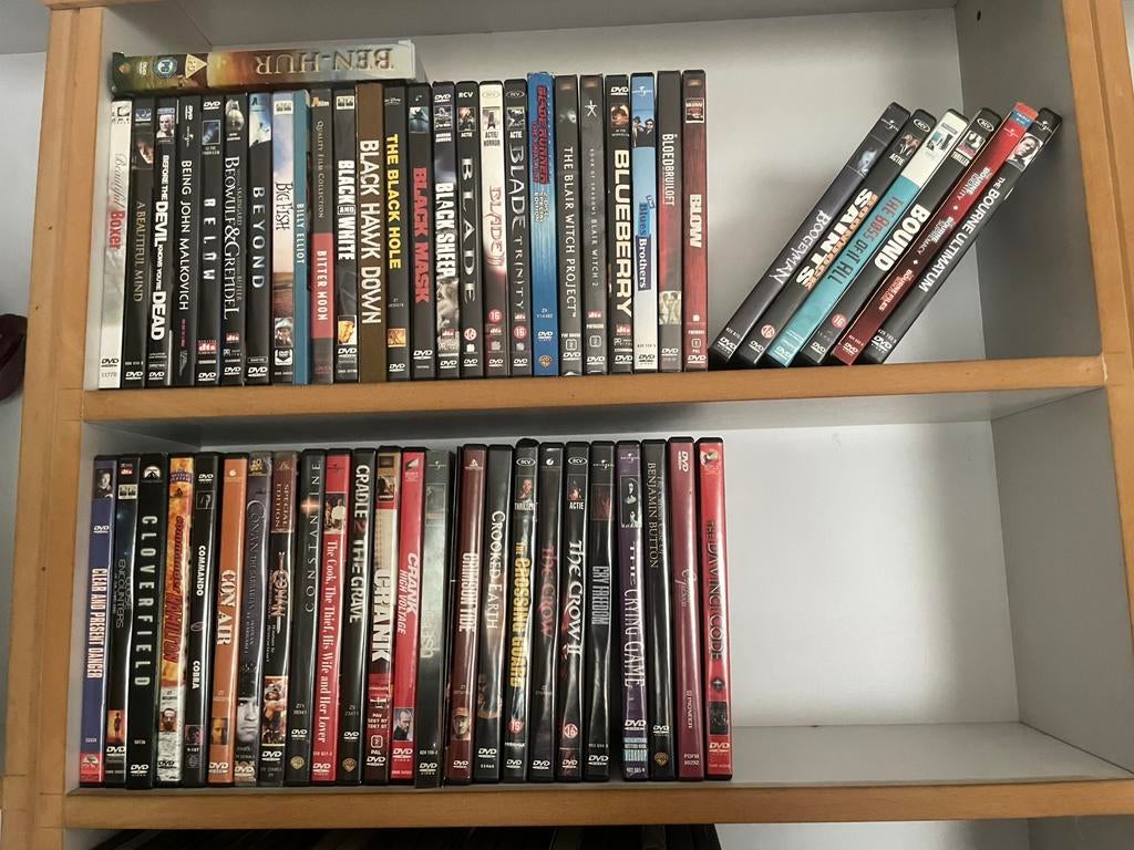 Partij dvds -/+ 600 stuks NETTE STAAT VEEL NOG IN VERPAKKING, Huis en Inrichting, Woonaccessoires | Cd- en Dvd-rekken, Ophalen of Verzenden