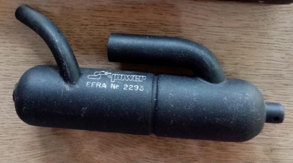 Vintage Serpent RC uitlaat, Hobby en Vrije tijd, Modelbouw | Radiografisch | Auto's, Nieuw, Ophalen of Verzenden, Onderdeel, Nitro