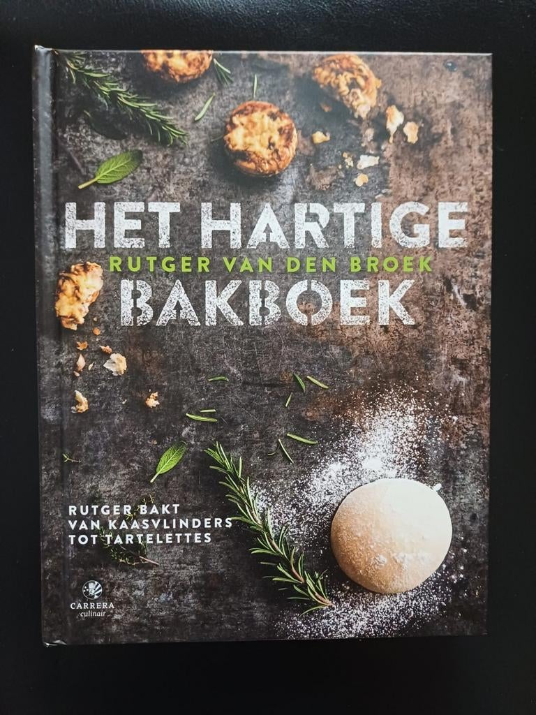 Rutger van den Broek - Het hartige bakboek, Boeken, Kookboeken, Ophalen of Verzenden, Zo goed als nieuw, Rutger van den Broek