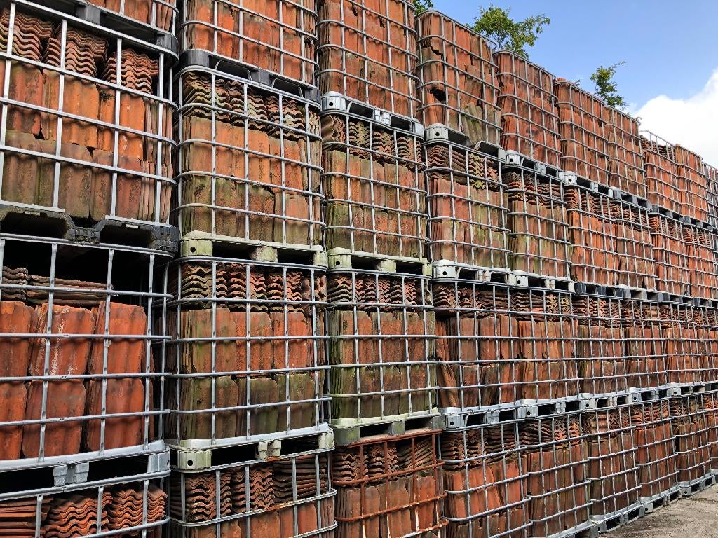 Friese golfjes dakpannen rood, gesmoord & geglazuurd., Gebruikt, Steen of Klei, Info@walstra.nl, Ophalen of Verzenden