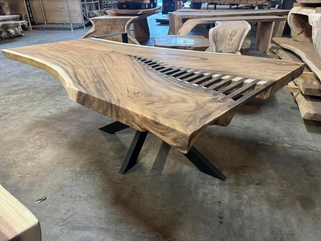 Unieke boomstam eettafel suarhout massief met mozaïek nieuw, Ophalen, Vijf personen of meer, Rechthoekig, Nieuw