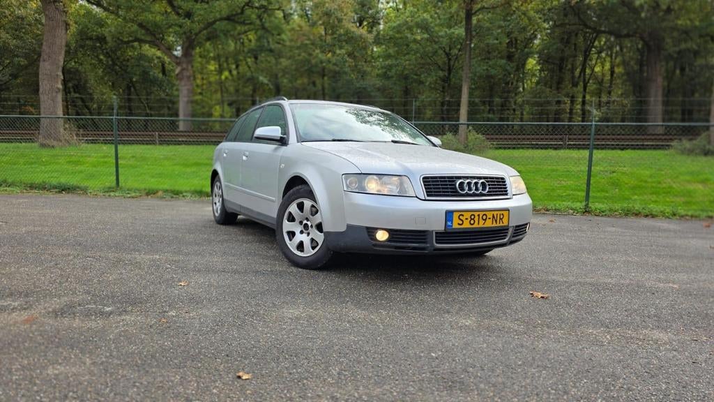 Audi 2002 Grijs Nieuw APK!, Auto's, Voorwielaandrijving, Stof, 4 cilinders, 1984 cc