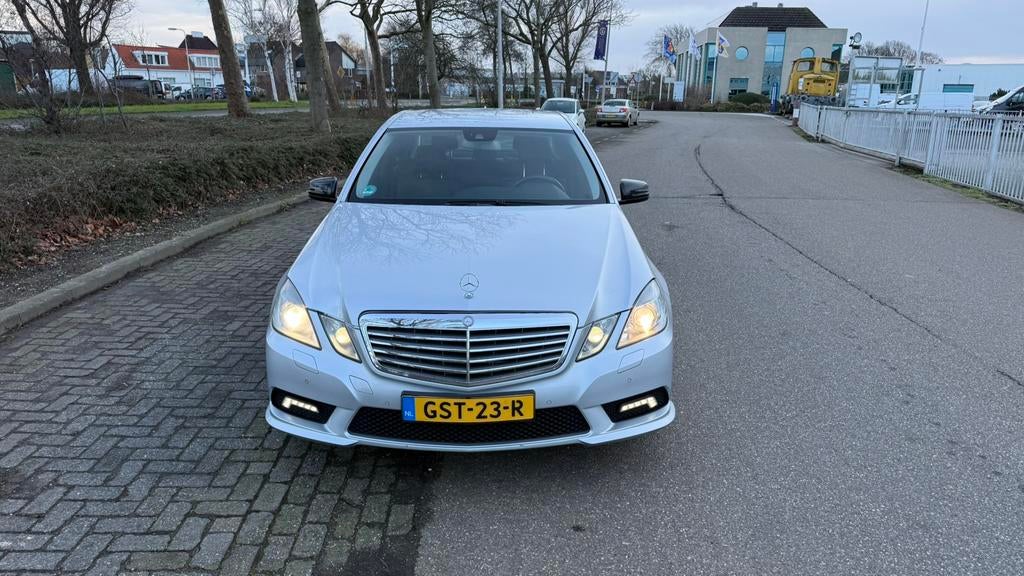 Mercedes-Benz Mercedes 2010 Grijs, Auto's, Mercedes-Benz, E-Klasse, ABS, Airbags, Airconditioning, Android Auto, Apple Carplay