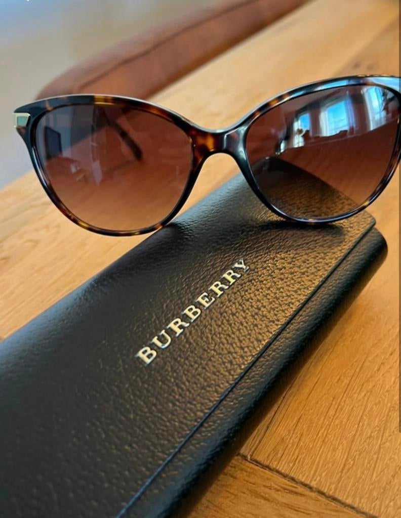 Burberry Dames Zonnebril, Overige merken, Zonnebril, Zwart, Nieuw