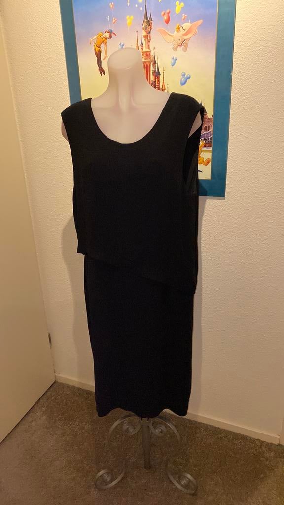 Nieuw mooie zwarte jurk maat 44 merk Stroke, Kleding | Dames, Jurken, Zwart, Maat 42/44 (L), Nieuw, Ophalen of Verzenden