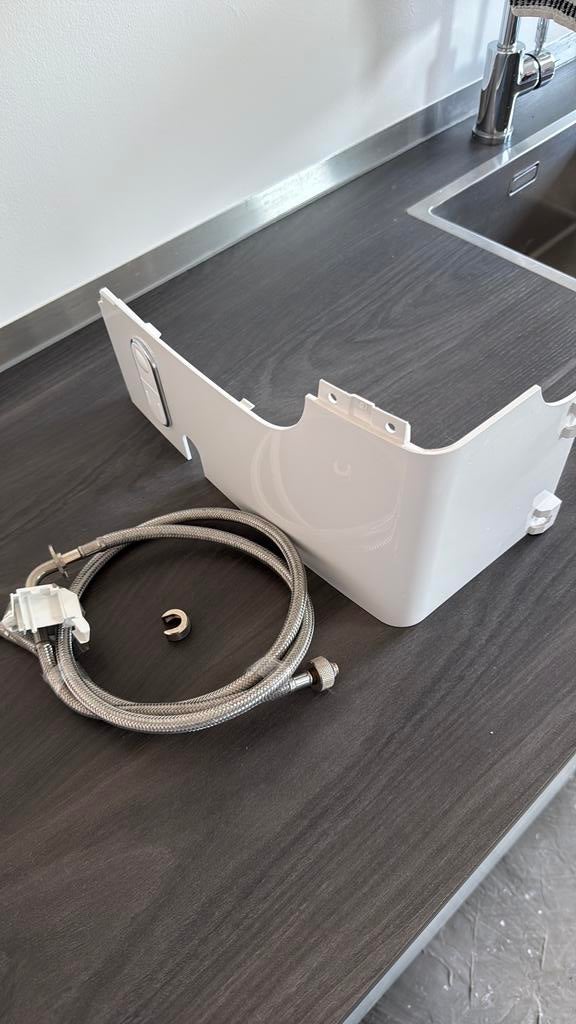 Geberit aquaclean mera zijaansluiting set 147.030.11.1, Ophalen of Verzenden, Zo goed als nieuw