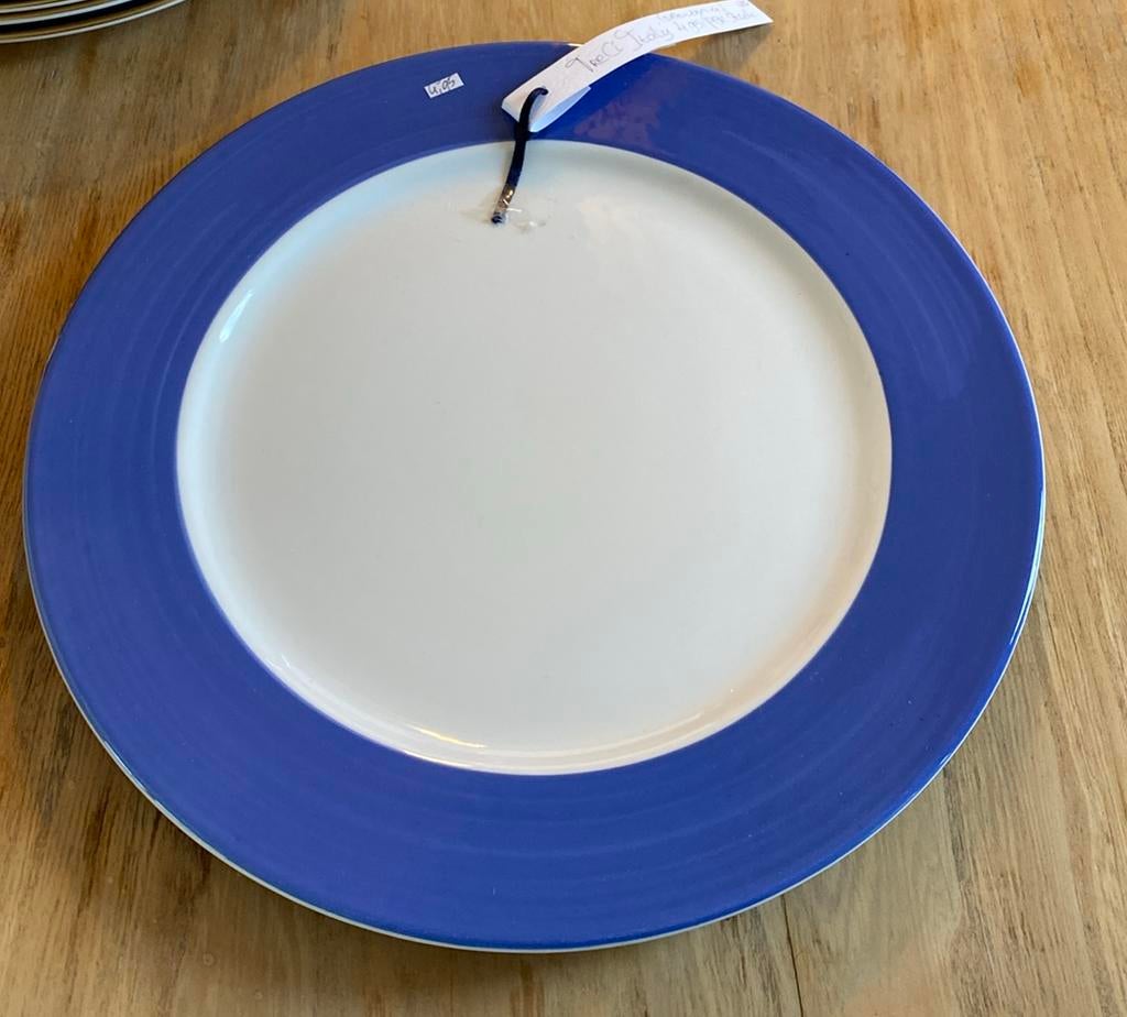 4x diner-/onderbord XXL creme lavendelblw Tre Ci Italy 31 cm, Huis en Inrichting, Ophalen of Verzenden, Overige stijlen, Bord(en)