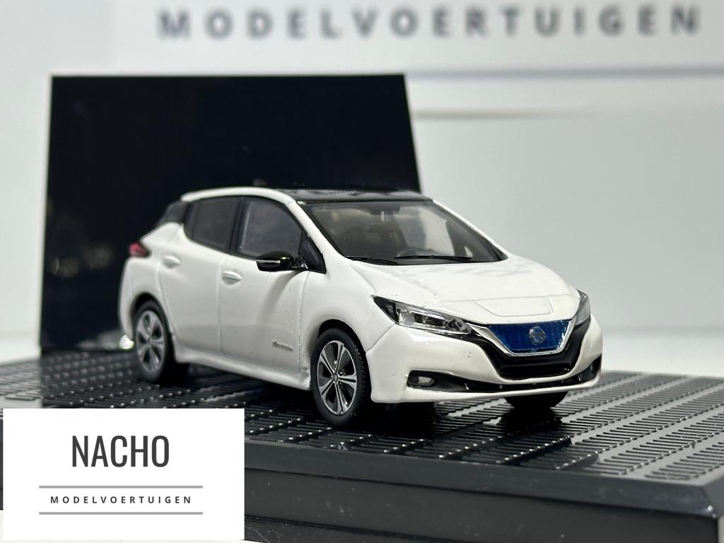 Nissan Leaf 2 (2017) | Nissan Collection | schaal 1:43, Hobby en Vrije tijd, Modelauto's | 1:43, Ophalen of Verzenden, Nieuw, Auto