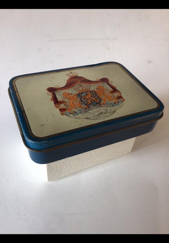 Oud blikje Rizla. Met het wapen v Nederland, Je Maintiendrai, Verzamelen, Ophalen of Verzenden, Zo goed als nieuw, Overige
