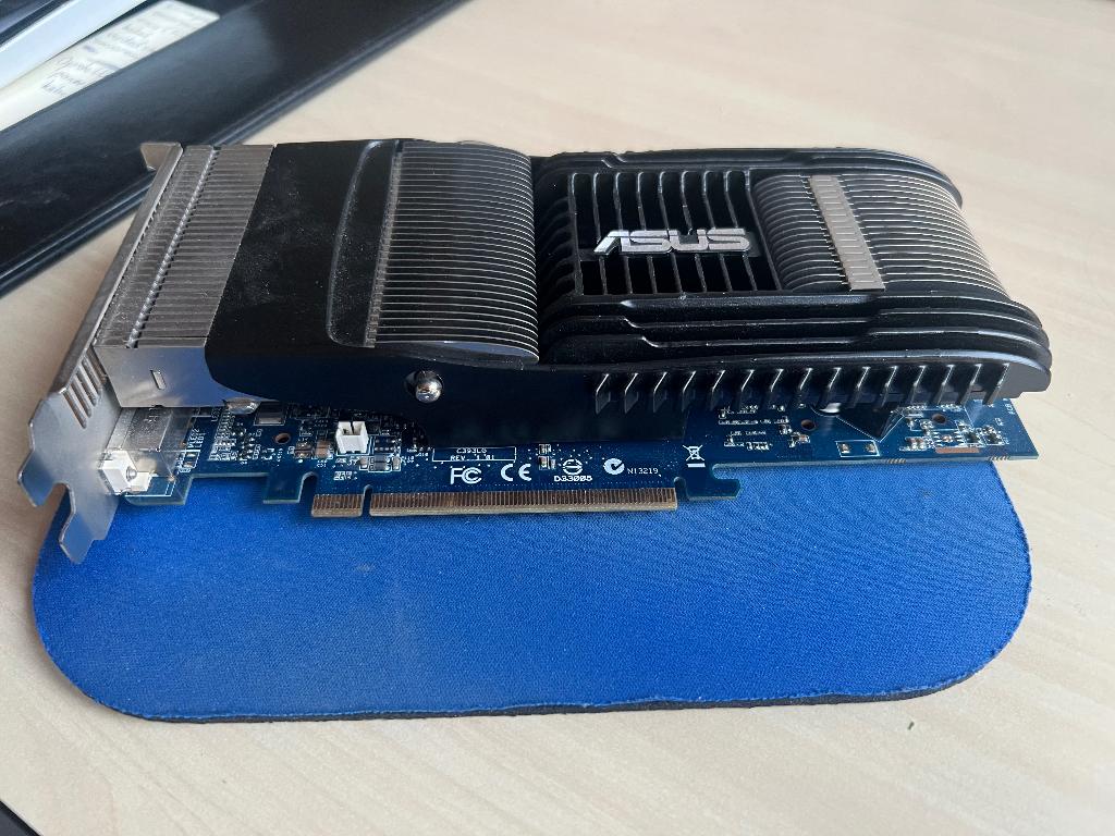 Asis videokaart EN9600GT Silent 512 Mb DDR3 PC-I, Computers en Software, Videokaarten, Zo goed als nieuw, GDDR3, Ophalen of Verzenden